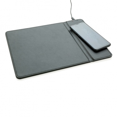 Logotrade Werbeartikel das Foto: Mousepad mit Wireless-5W-Charging Funktion