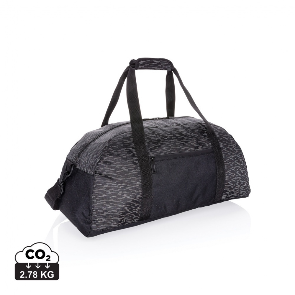 Logotrade Werbeartikel das Foto: AWARE™ reflektierende RPET Wochenendtasche
