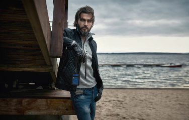 Logotrade Werbegeschenke das Foto: ID-Kartenhalter mit Lanyard 170805200