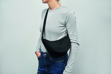 Logotrade Geschäftsgeschenke das Foto: Half-Moon Umhängetasche