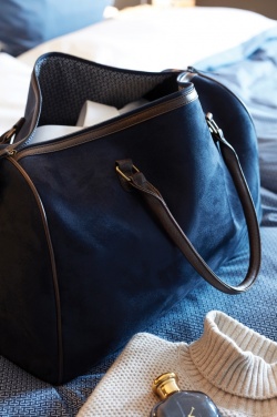Logotrade promotional giveaway image of: VINGA Hunton Weekend Bag