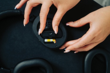 Logo trade promotional giveaways picture of: Irvine RCS recycled and repairable ANC wireless headphone