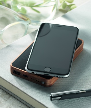Logo trade business gift photo of: Wireless 4000 mAh Power bank