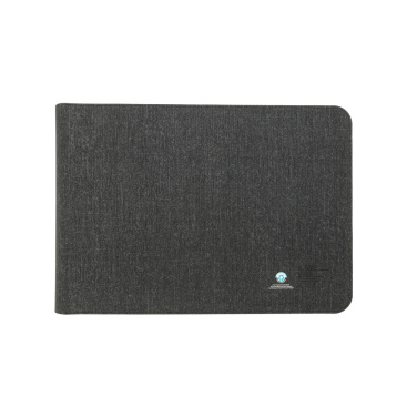 Logo trade promotional items image of: Swiss Peak 15W magnetic charging laptop sleeve 14-15,6"