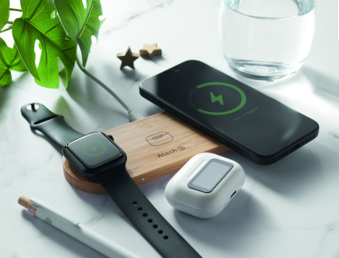 Logo trade advertising product photo of: 3 in 1 15W wireless charger