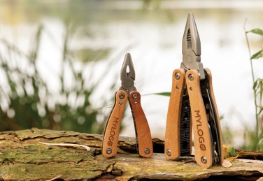 Logotrade meened pilt: Puidust multitööriist
