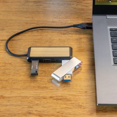 Logotrade reklaamkingituse foto: Link RCS-i taaskasutatud plastist ja bambusest kahe sisendiga USB-jaotur