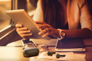 Logo trade ärikingituse pilt: Motorola IPX5 TWS MOTO nupud 85