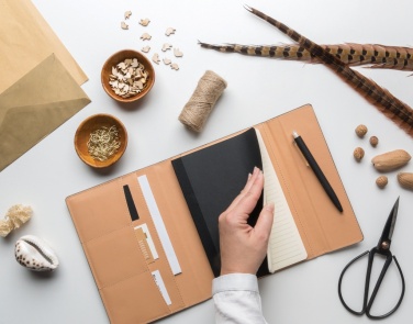 Logo trade reklaamkingi pilt: A5 Deluxe magnetkinnisega märkmik