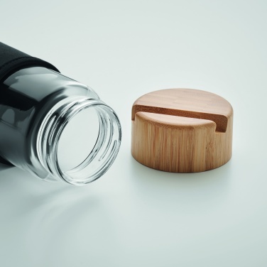 Logotrade reklaamtooted pilt: Klaaspudeli bambusest kaas 600ml