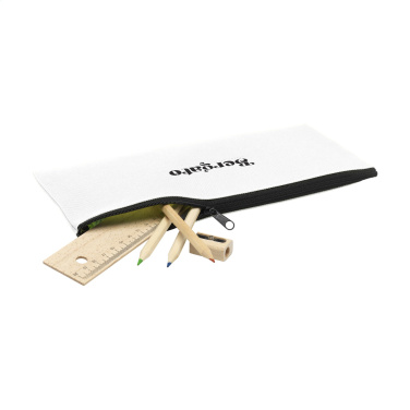 Logotrade reklaamkingi foto: MultiPouch pinal kirjutusvahenditele