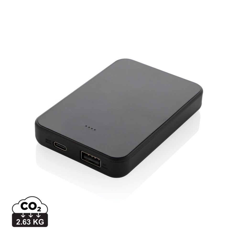 Logotrade ärikingi foto: Boostcore RCS taaskasutatud plastist akupank 5000 mAh USB C-ga