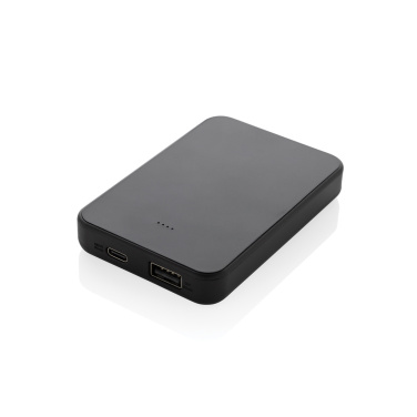 Logotrade firmakingitused pilt: Boostcore RCS taaskasutatud plastist akupank 5000 mAh USB C-ga
