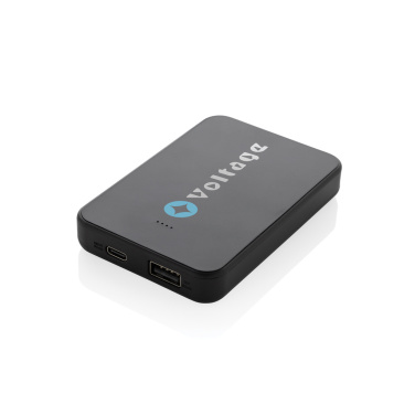 Logotrade ärikingi foto: Boostcore RCS taaskasutatud plastist akupank 5000 mAh USB C-ga