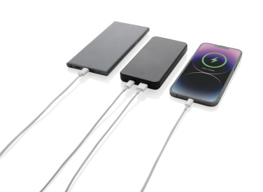 Logo trade firmakingituse pilt: Boostcore RCS taaskasutatud plastist akupank 10 000 mAh USB C