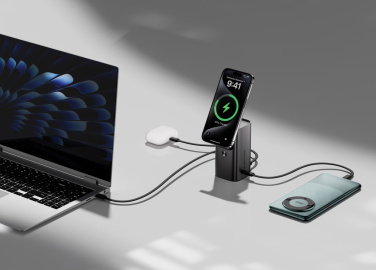 Logotrade firmakingituse foto: Urban Vitamin Sunnyvale 100W 15.000mAh magnetiline akupank