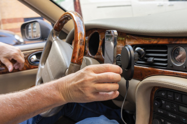 Logotrade mainostuotet kuva: PowerCruze RCS, 15 W magneettinen auton latausteline