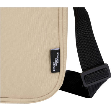 Logotrade mainostuotet kuva: Byron GRS-kierrätetystä materiaalista valmistettu crossbody-laukku 2 l