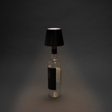 Logotrade biznesa dāvanas foto: BottleGlow RCS pārstrādāta plastmasas pudeļu lampa