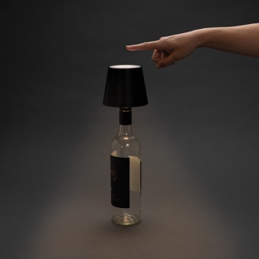 Logotrade Ideja dāvanas foto: BottleGlow RCS pārstrādāta plastmasas pudeļu lampa