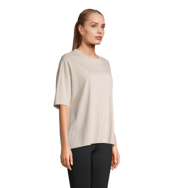 Logotrade biznesa dāvanas foto: BOXY WOMEN OVERSIZE T-KREKLS
