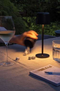 Logotrade kampanjprodukter bild: Zenic RCS återvunnen plast USB laddningsbar bordslampa